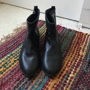 Aldo almond toe black leather booties